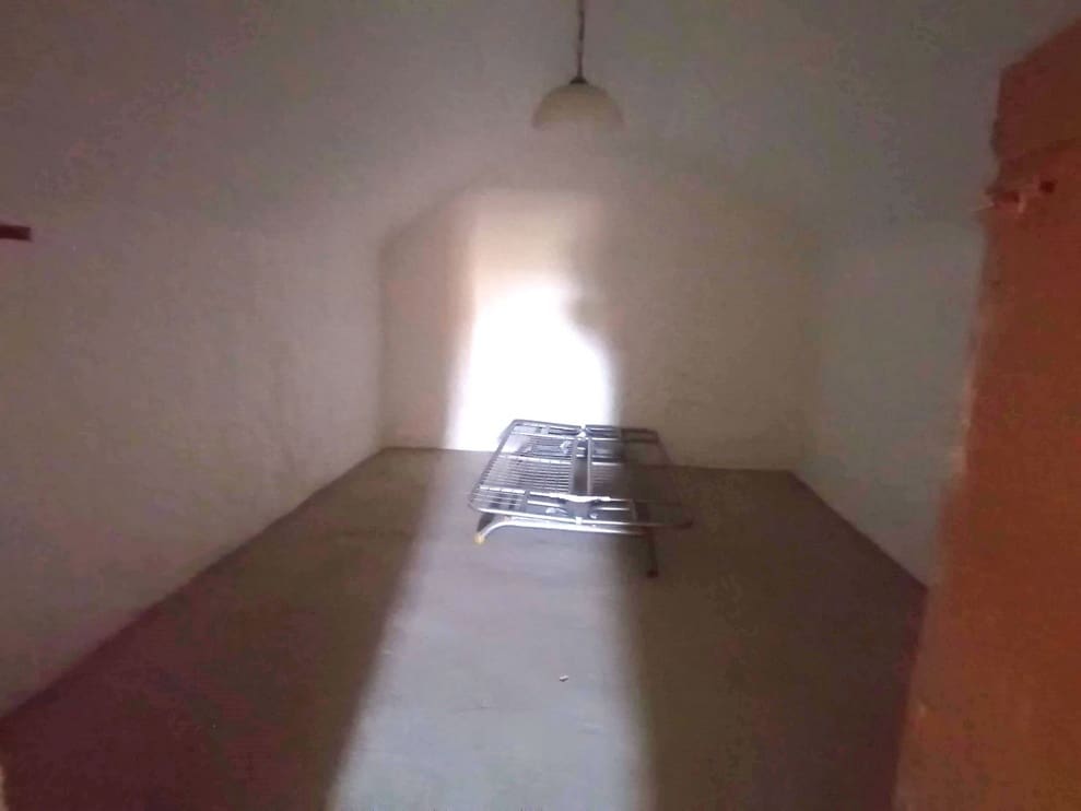 6 soverom Grottehus til salgs i Benamaurel - € 48 000 (Ref: 9293282)