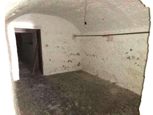 6 soverom Grottehus til salgs i Benamaurel - € 48 000 (Ref: 9293282)