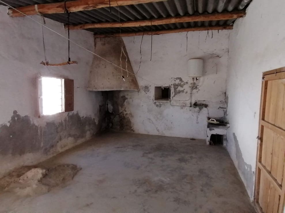 6 soverom Grottehus til salgs i Benamaurel - € 48 000 (Ref: 9293282)