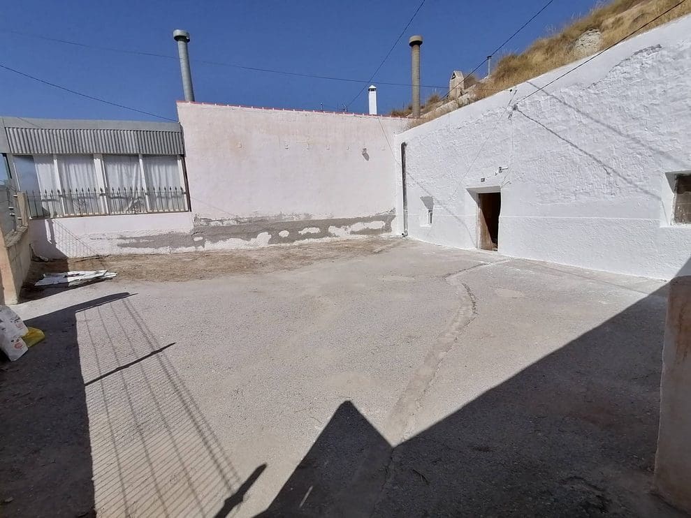 6 soverom Finca/Herregård til salgs i Benamaurel - € 48 000 (Ref: 9293282)