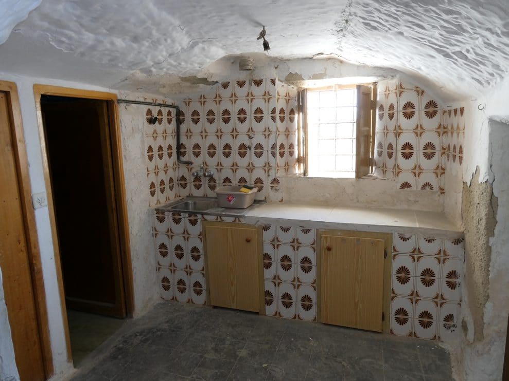 6 soverom Finca/Herregård til salgs i Benamaurel - € 48 000 (Ref: 9293282)