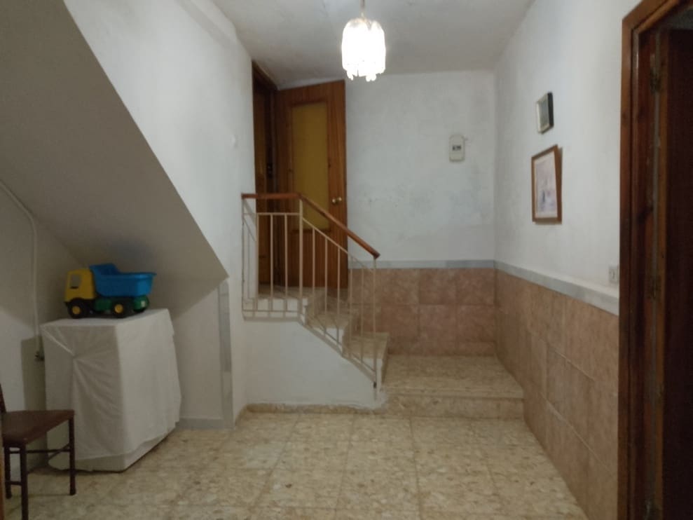 6 soveværelse Byhus til salg i Baza - € 265.000 (Ref: 9293283)