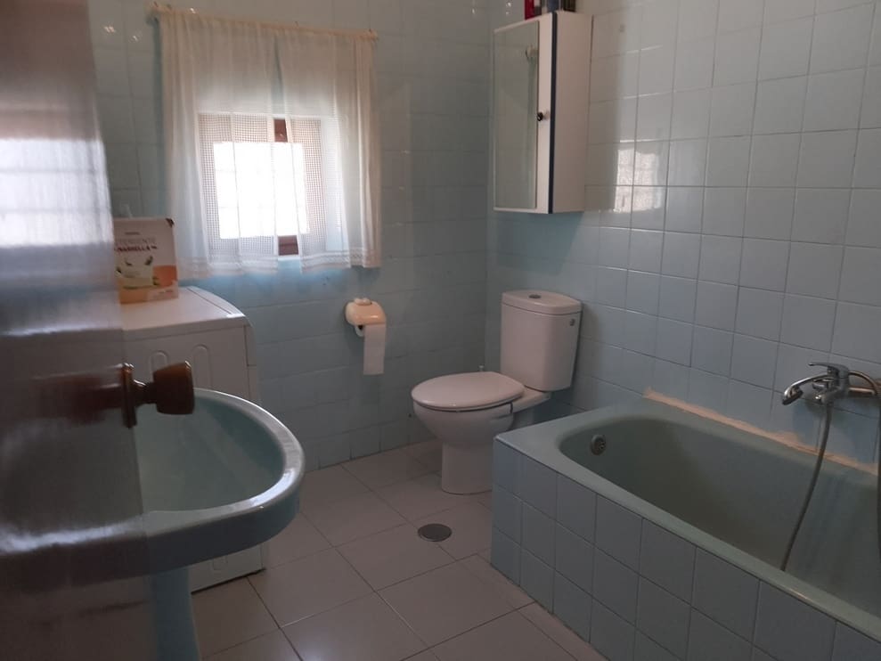 6 soveværelse Byhus til salg i Baza - € 265.000 (Ref: 9293283)