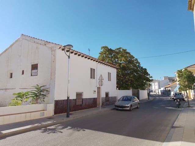 6 soveværelse Byhus til salg i Baza - € 265.000 (Ref: 9293283)