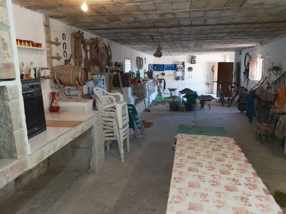 6 soveværelse Byhus til salg i Baza - € 265.000 (Ref: 9293283)