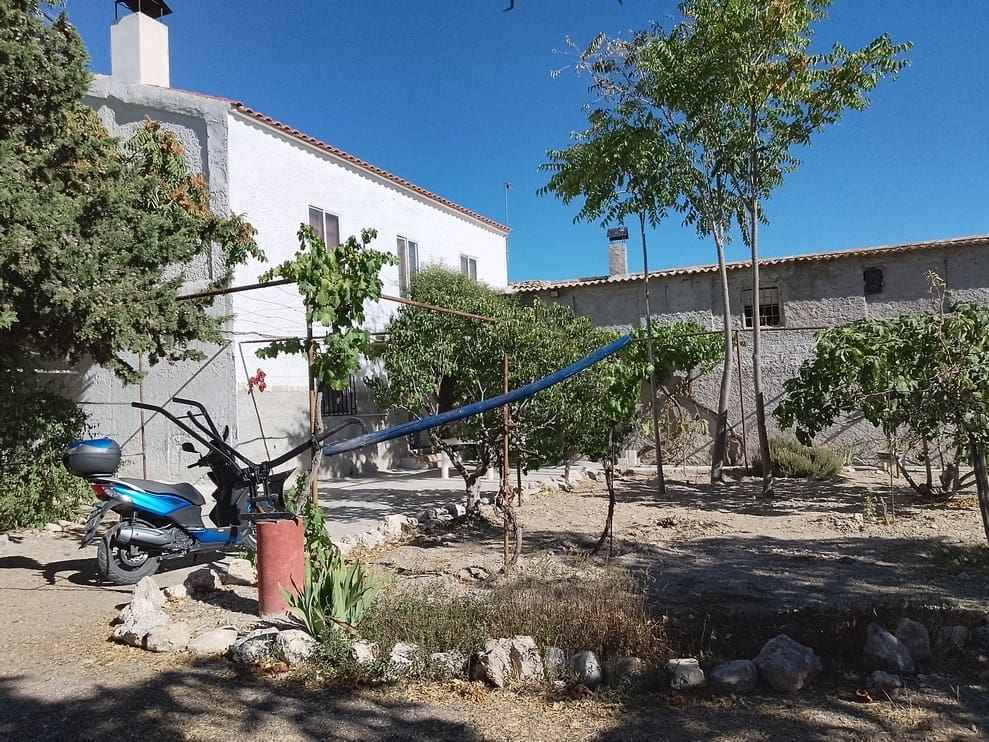 6 soveværelse Byhus til salg i Baza - € 265.000 (Ref: 9293283)