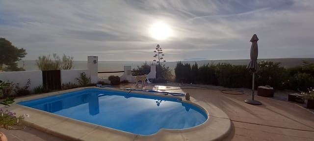 5 soveværelse Finca/Landehus til salg i Fontanar, Pozo Alcón med swimmingpool - € 165.000 (Ref: 9324440)