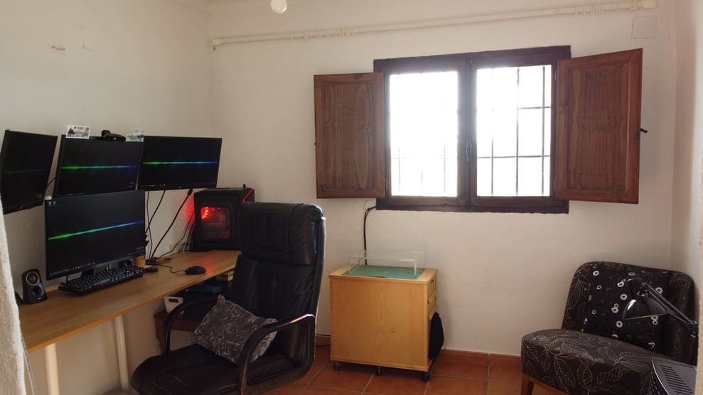 5 soverom Finca/Herregård til salgs i Fontanar med svømmebasseng - € 165 000 (Ref: 9324440)