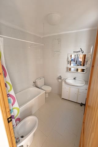 6 soveværelse Byhus til salg i Galera - € 95.000 (Ref: 9331008)