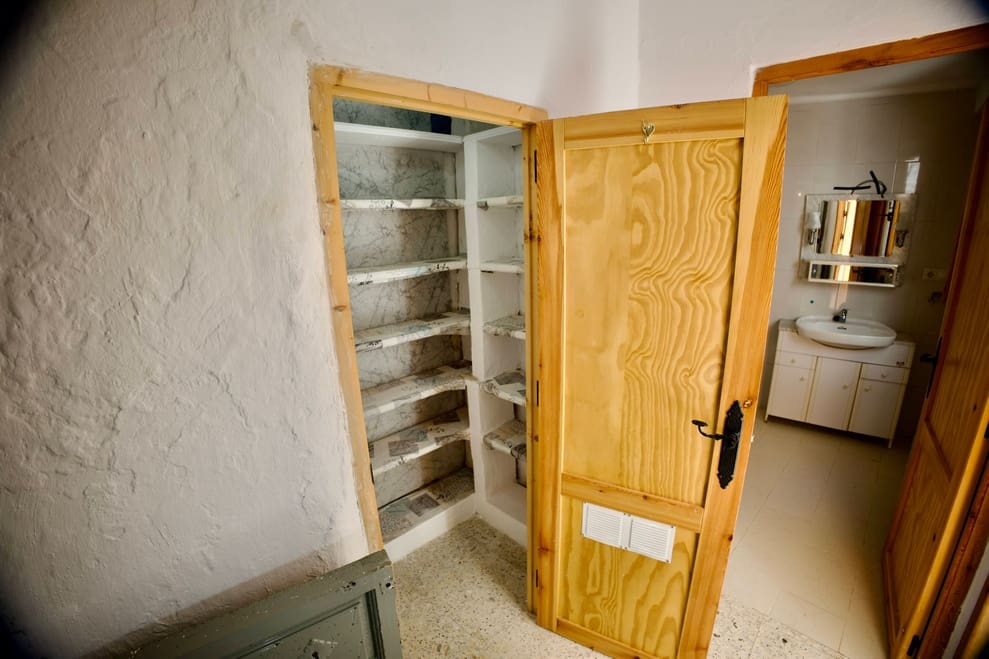 6 soveværelse Byhus til salg i Galera - € 95.000 (Ref: 9331008)