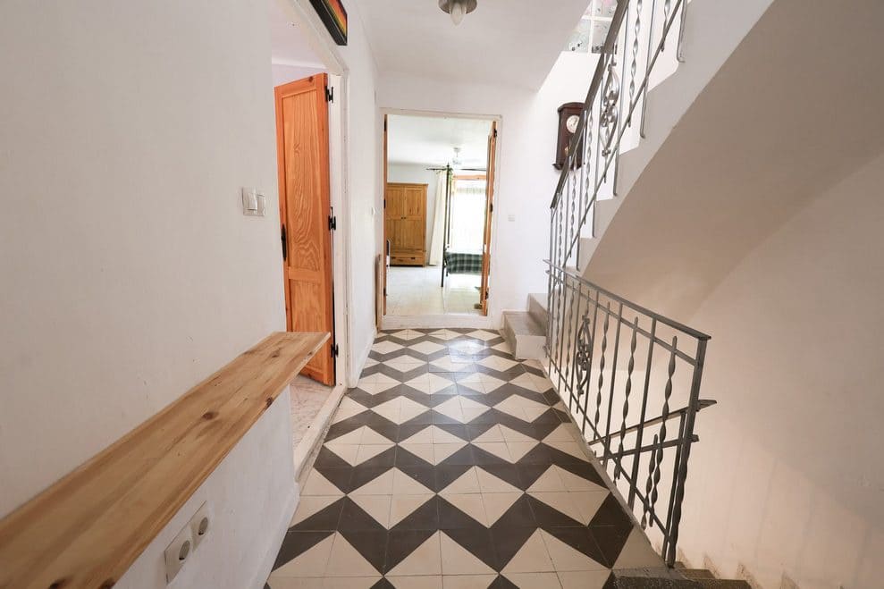 6 soverom Hus til salgs i Galera - € 95 000 (Ref: 9331008)