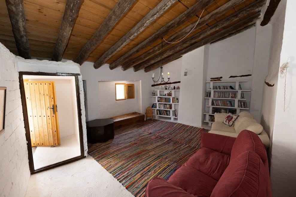 6 soverom Hus til salgs i Galera - € 95 000 (Ref: 9331008)