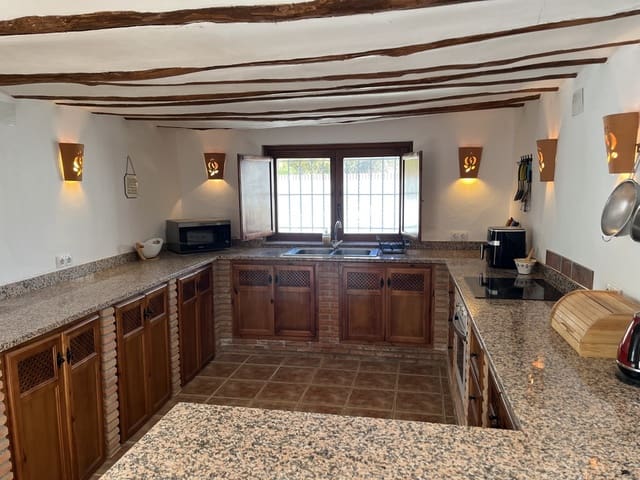 3 soveværelse Finca/Landehus til salg i Castril - € 135.000 (Ref: 9357362)