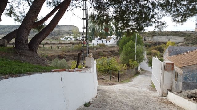 4 chambre Maison Troglodyte à vendre à Baza - 127 000 € (Ref: 9372144)