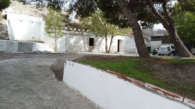 4 chambre Maison Troglodyte à vendre à Baza - 127 000 € (Ref: 9372144)