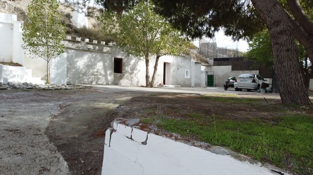 4 chambre Maison Troglodyte à vendre à Baza - 127 000 € (Ref: 9372144)