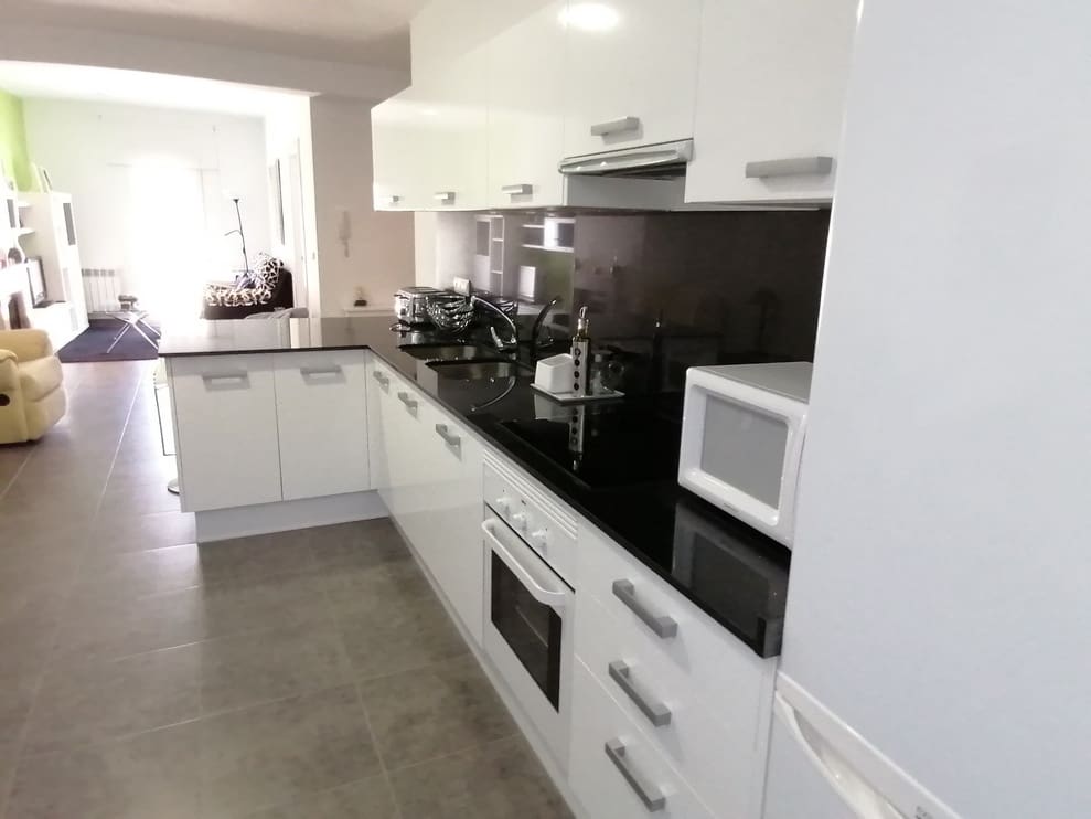 6 soveværelse Byhus til salg i Baza - € 315.000 (Ref: 9372263)