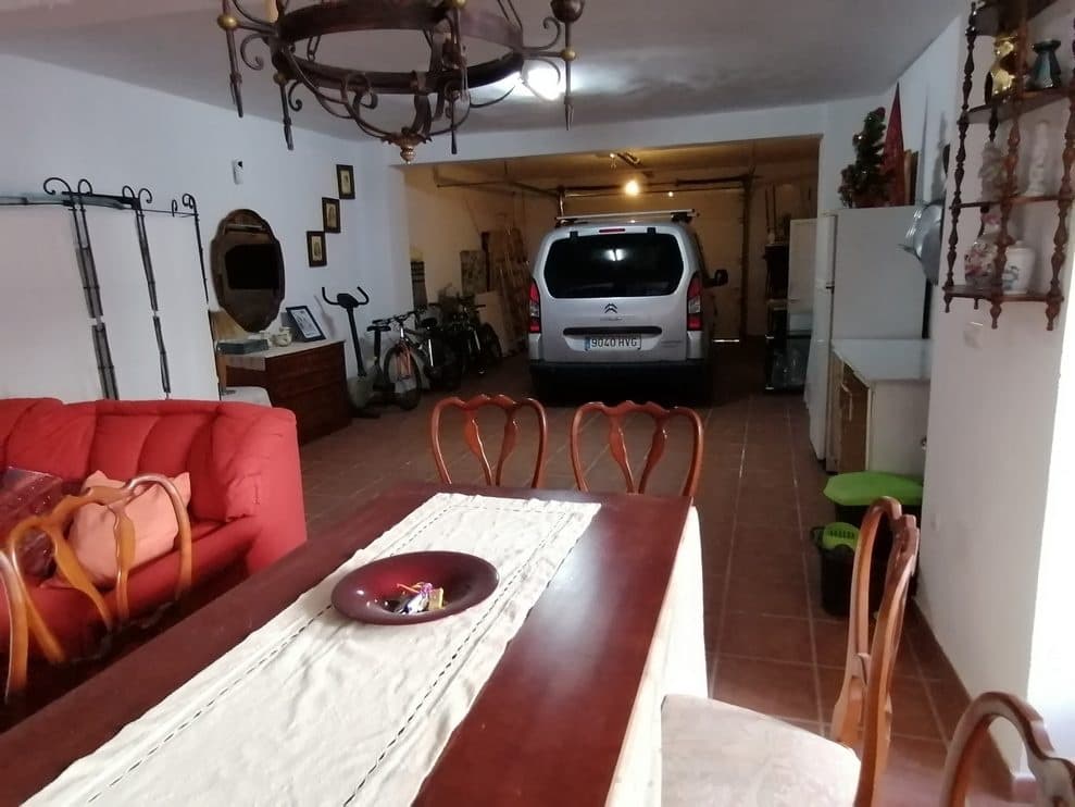 6 slaapkamer Huis te koop in Baza - € 315.000 (Ref: 9372263)