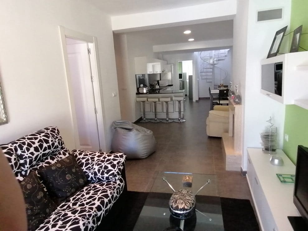 6 slaapkamer Huis te koop in Baza - € 315.000 (Ref: 9372263)