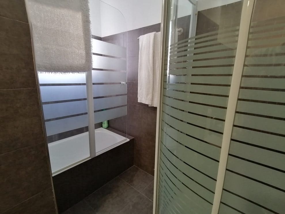 6 slaapkamer Huis te koop in Baza - € 315.000 (Ref: 9372263)