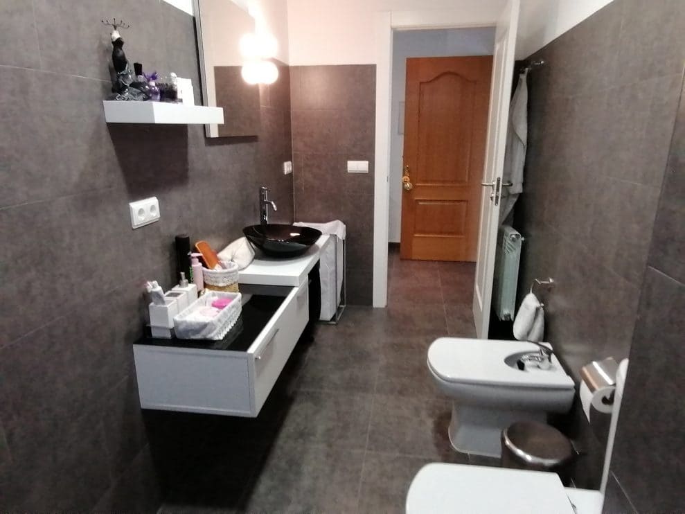 6 slaapkamer Huis te koop in Baza - € 315.000 (Ref: 9372263)