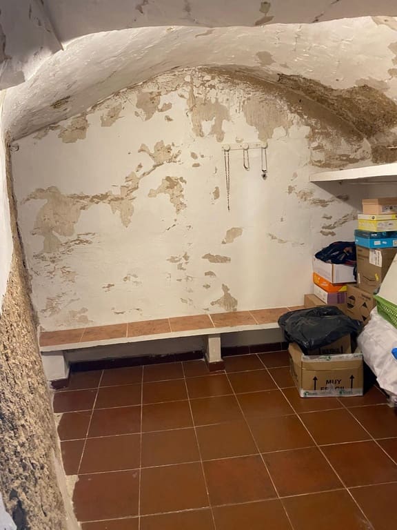 4 soveværelse Hulehus til salg i Cullar - € 55.000 (Ref: 9382002)