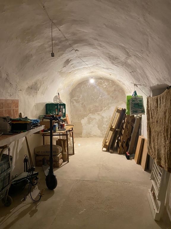 4 soveværelse Hulehus til salg i Cullar - € 55.000 (Ref: 9382002)