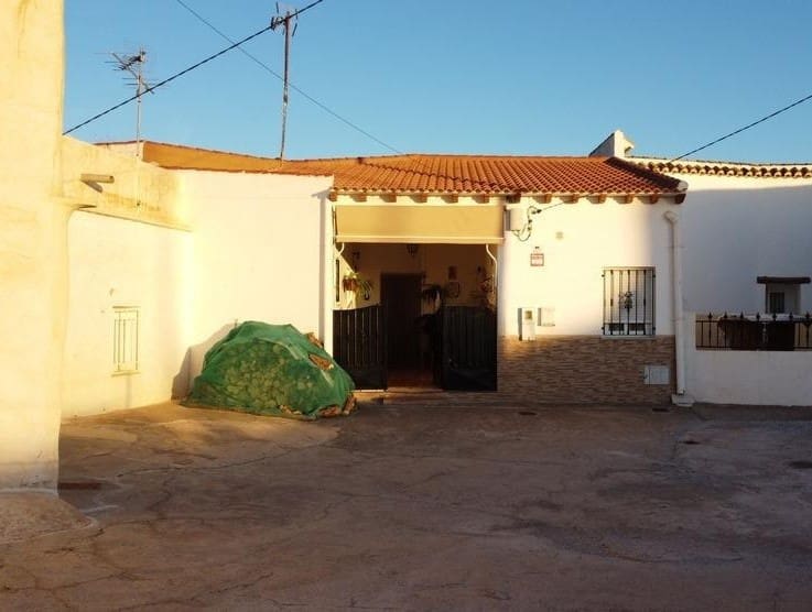 3 chambre Maison Troglodyte à vendre à Bacor - 68 000 € (Ref: 9384910)