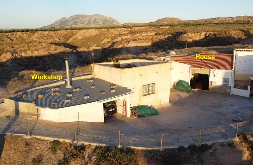 3 chambre Maison Troglodyte à vendre à Bacor - 68 000 € (Ref: 9384910)