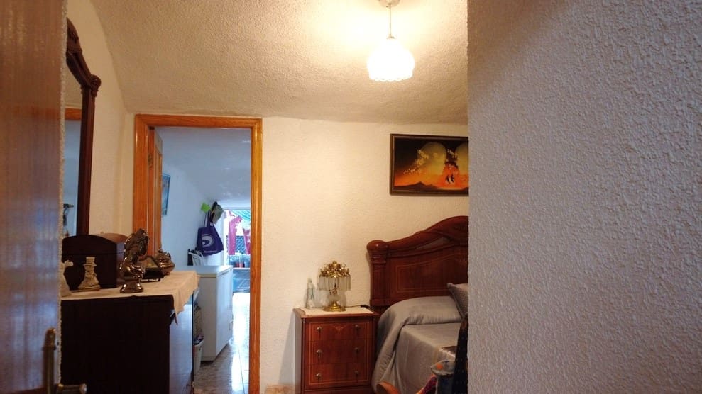 3 chambre Maison Troglodyte à vendre à Bacor - 68 000 € (Ref: 9384910)