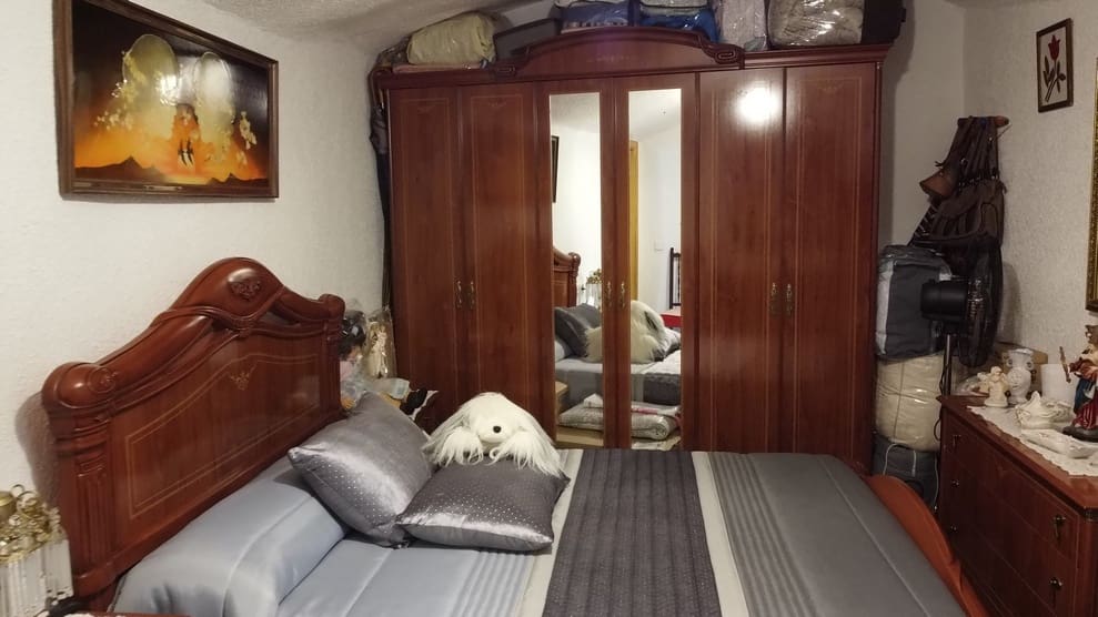 3 chambre Maison Troglodyte à vendre à Bacor - 68 000 € (Ref: 9384910)