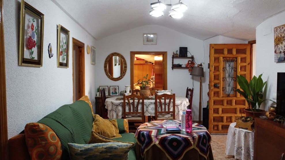 3 chambre Maison Troglodyte à vendre à Bacor - 68 000 € (Ref: 9384910)