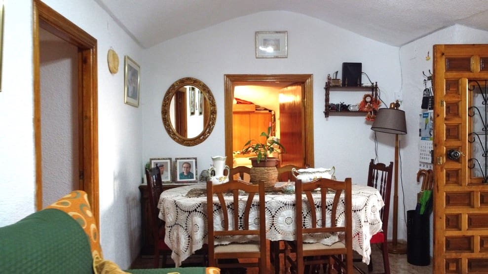 3 chambre Maison Troglodyte à vendre à Bacor - 68 000 € (Ref: 9384910)