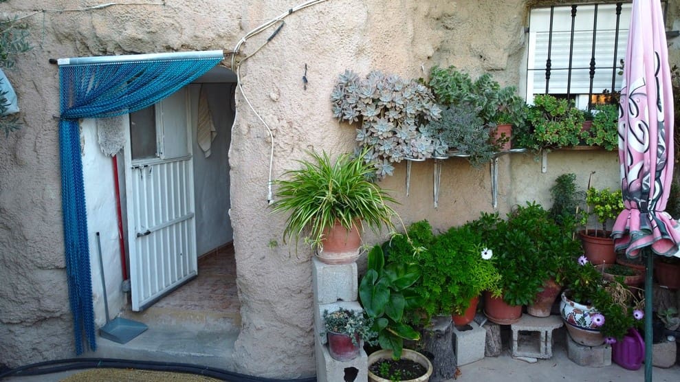 3 chambre Maison Troglodyte à vendre à Bacor - 68 000 € (Ref: 9384910)