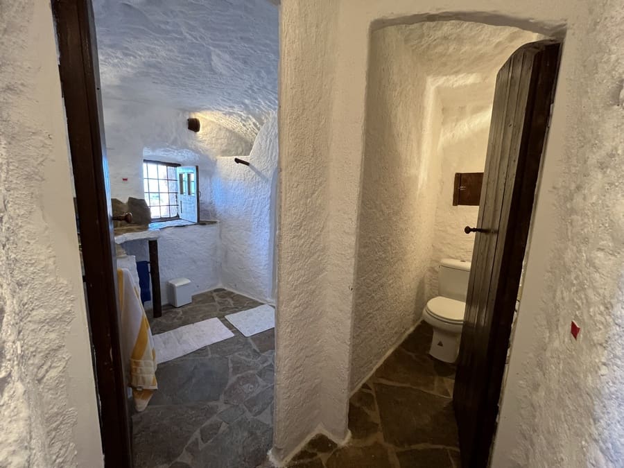3 bedroom Cave House for sale in Carramaiza - € 105,000 (Ref: 9396833)