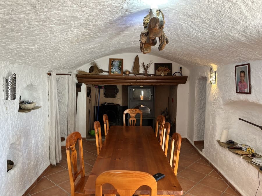 3 bedroom Cave House for sale in Carramaiza - € 105,000 (Ref: 9396833)