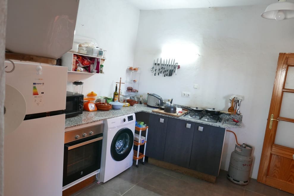 2 soveværelse Hulehus til salg i Baza - € 38.000 (Ref: 9400260)