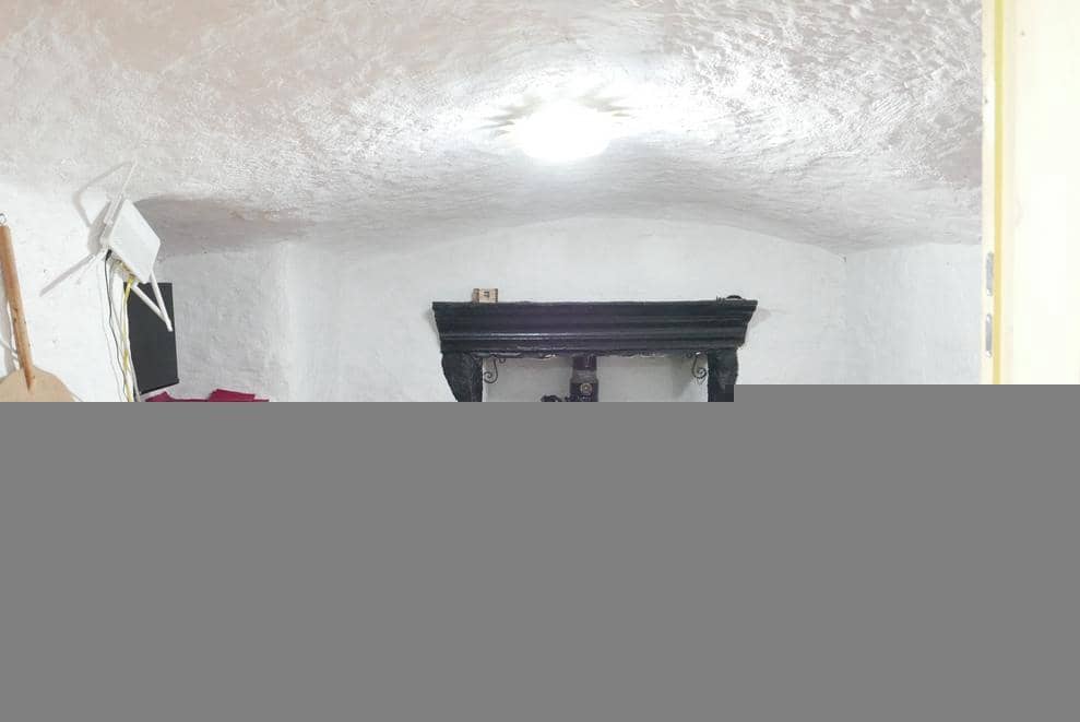 2 soveværelse Hulehus til salg i Baza - € 38.000 (Ref: 9400260)