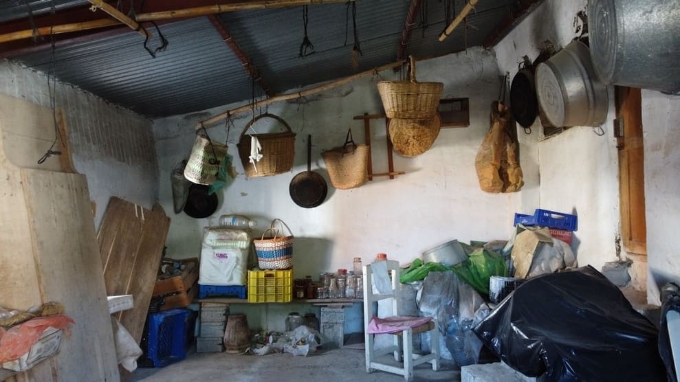 4 bedroom Cave House for sale in Cuevas del Campo - € 56,000 (Ref: 9475577)