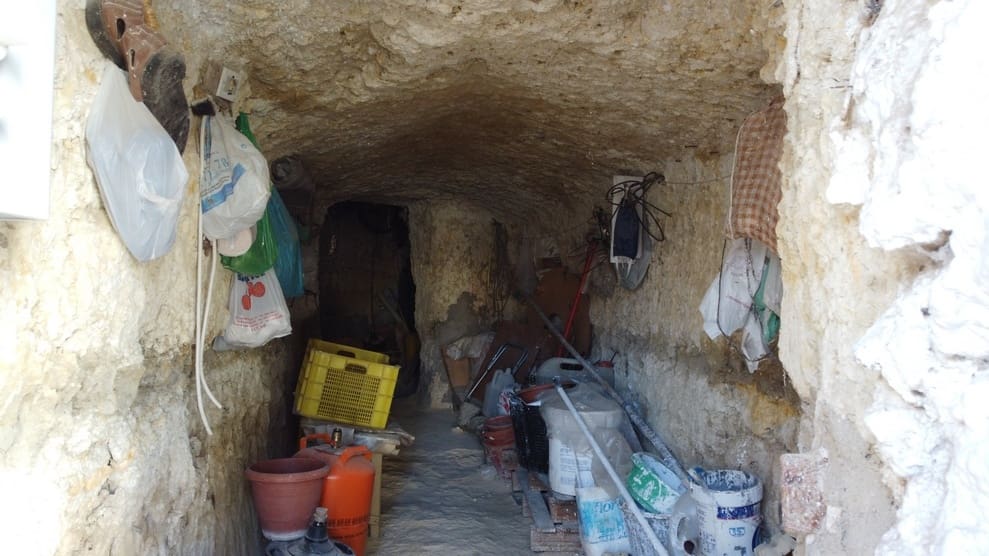 4 bedroom Cave House for sale in Cuevas del Campo - € 56,000 (Ref: 9475577)