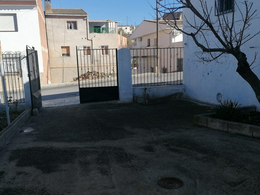 4 bedroom Finca/Country House for sale in Cuevas del Campo - € 56,000 (Ref: 9475577)
