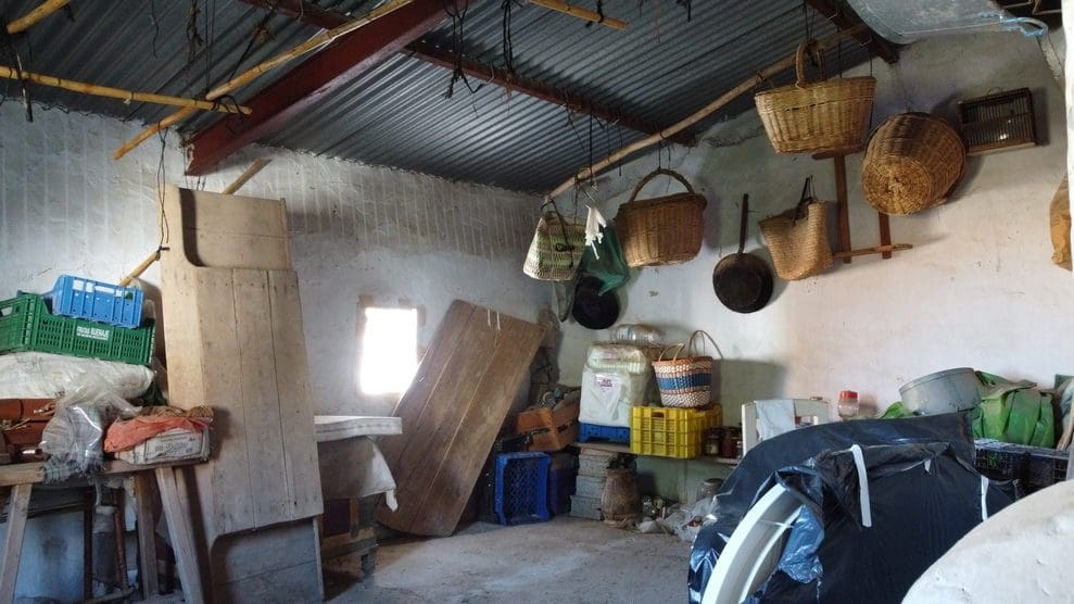 4 bedroom Finca/Country House for sale in Cuevas del Campo - € 56,000 (Ref: 9475577)
