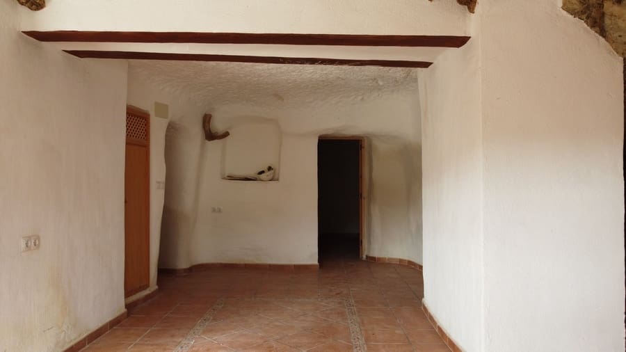Cave House for sale in Galera - € 76,000 (Ref: 9496574)