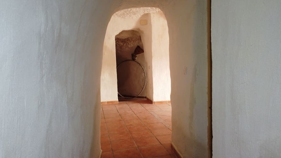 Cave House for sale in Galera - € 76,000 (Ref: 9496574)