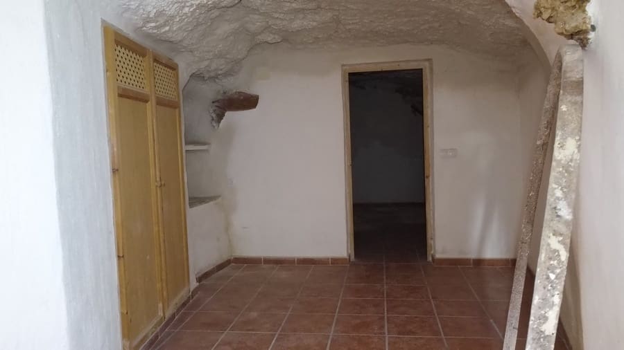 Cave House for sale in Galera - € 76,000 (Ref: 9496574)