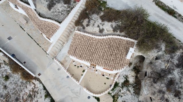 Dom w skale na sprzedaż w Galera - 76 000 € (Ref: 9496574)