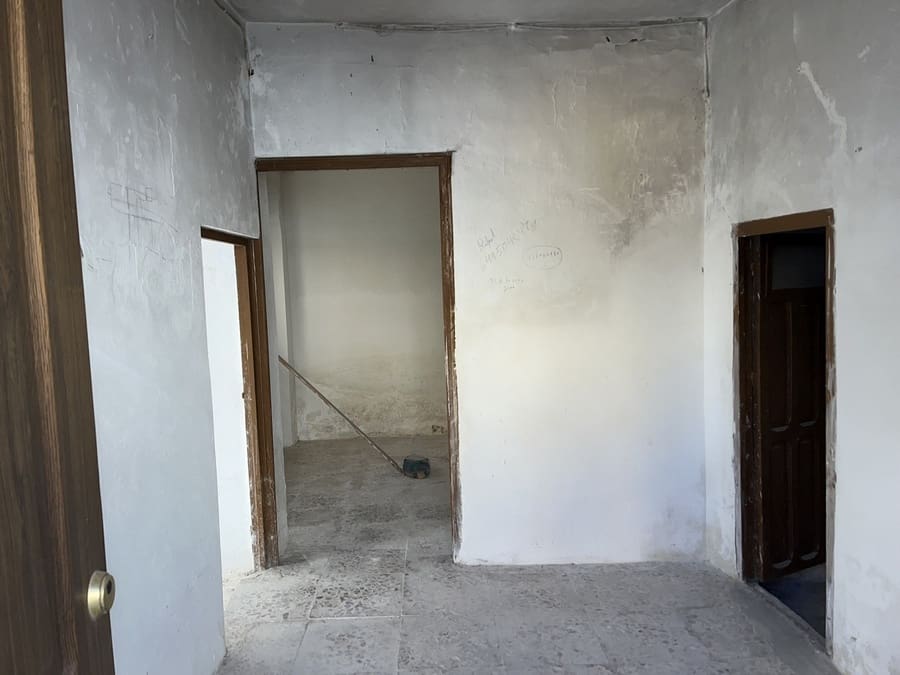 3 bedroom Townhouse for sale in Baza - € 35,000 (Ref: 9496575)