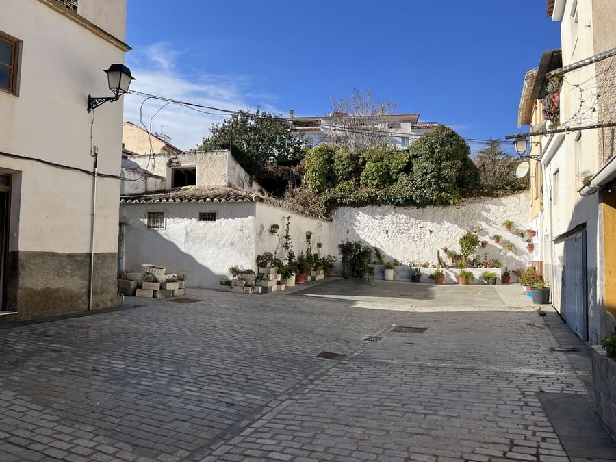 3 bedroom Townhouse for sale in Baza - € 35,000 (Ref: 9496575)