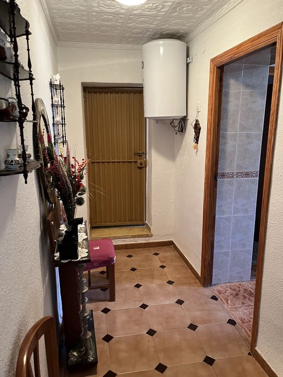 Finca/Country House for sale in Cortes de Baza - € 98,000 (Ref: 9496576)