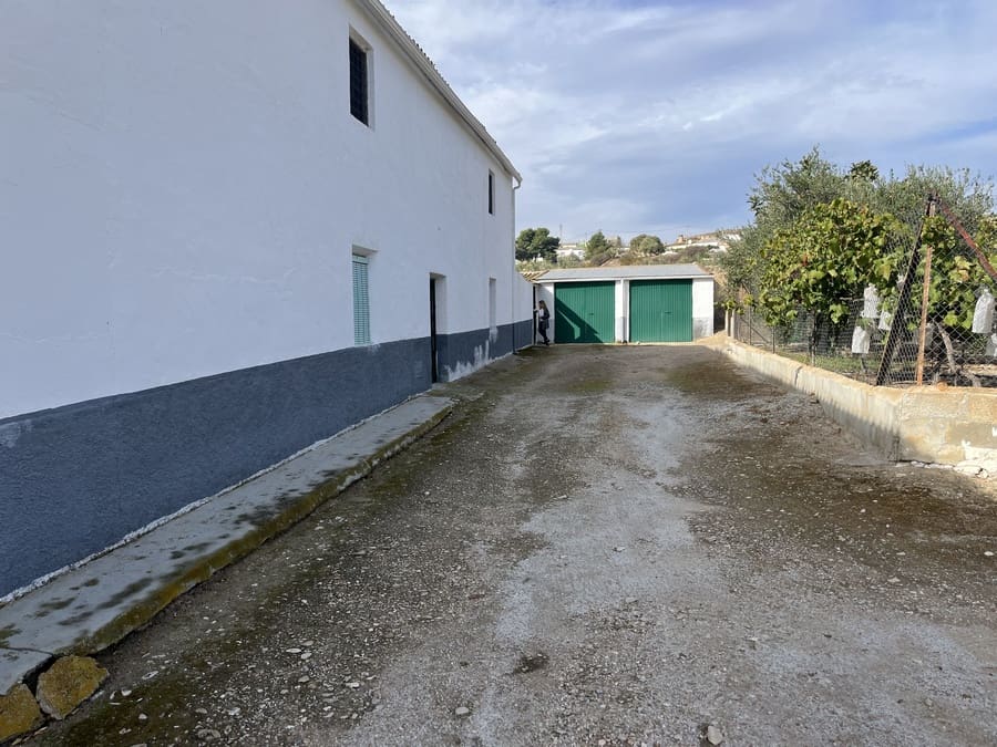 Finca/Country House for sale in Cortes de Baza - € 98,000 (Ref: 9496576)